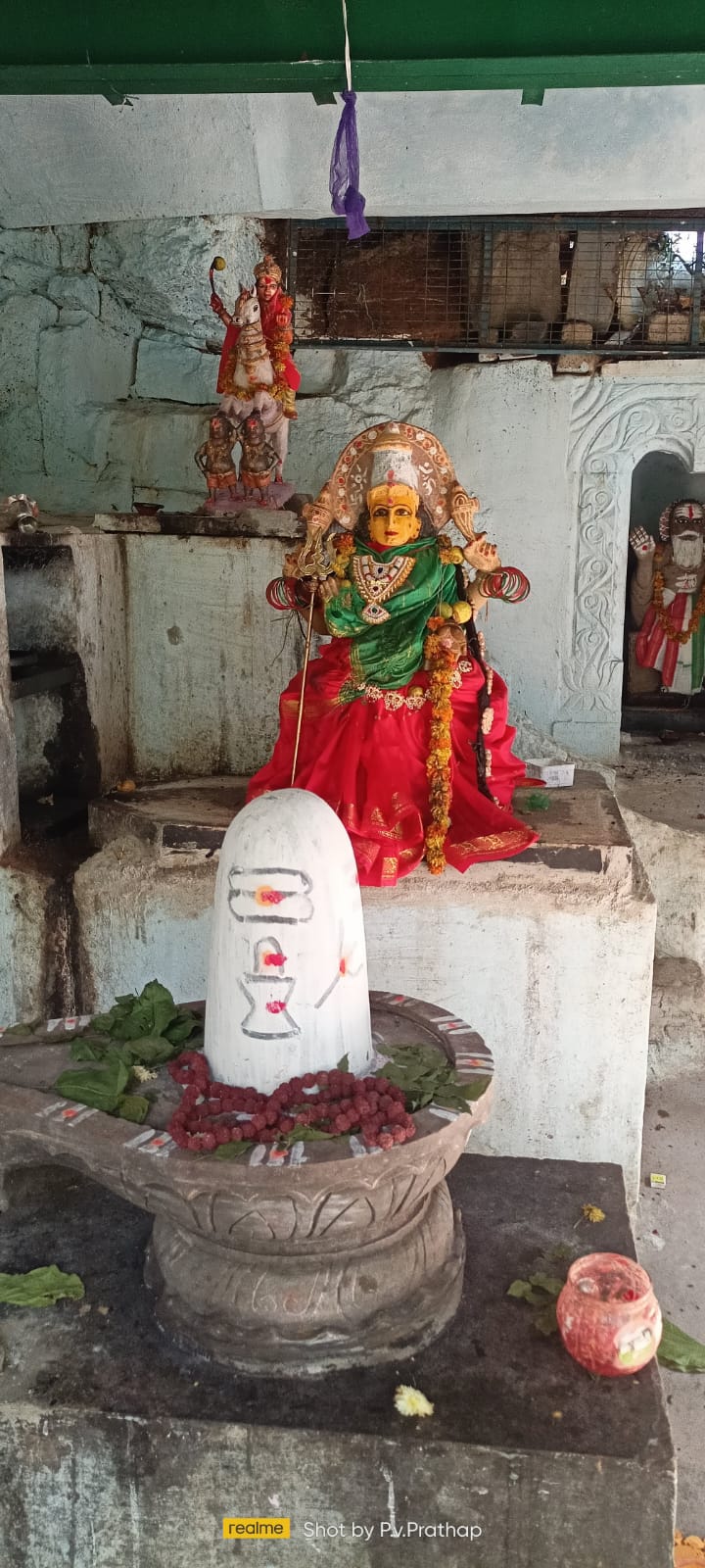 Base Shrine Idols